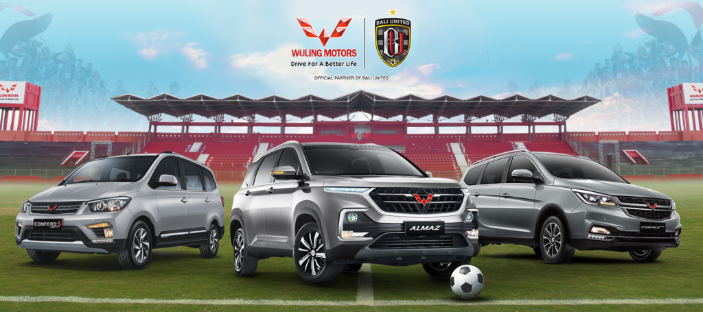 Pemain Bali United Mencoba Langsung Kecanggihan Mobil Wuling Pemain Bali United Mencoba Langsung Kecanggihan Mobil Wuling